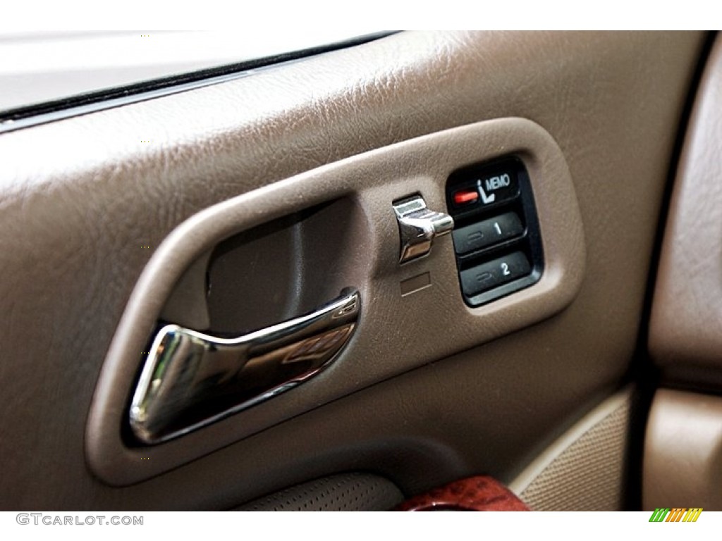 2004 Acura MDX Standard MDX Model Controls Photo #66127316