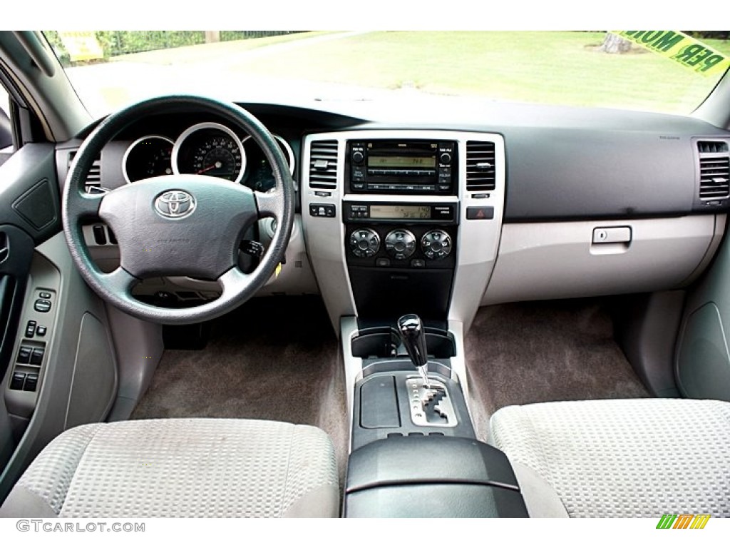2006 Toyota 4Runner SR5 Stone Gray Dashboard Photo #66128099