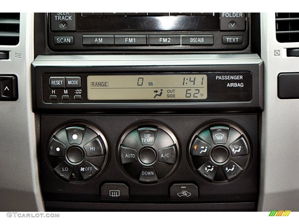 2006 Toyota 4Runner SR5 Controls Photo #66128198