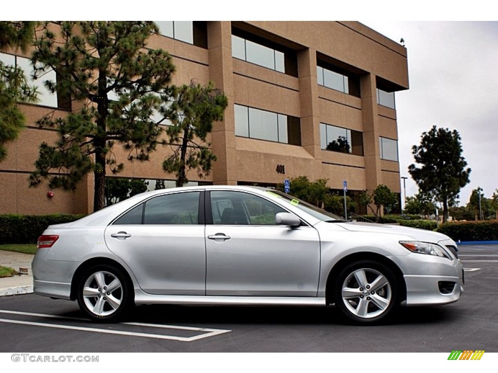 Classic Silver Metallic 2011 Toyota Camry SE Exterior Photo #66129479