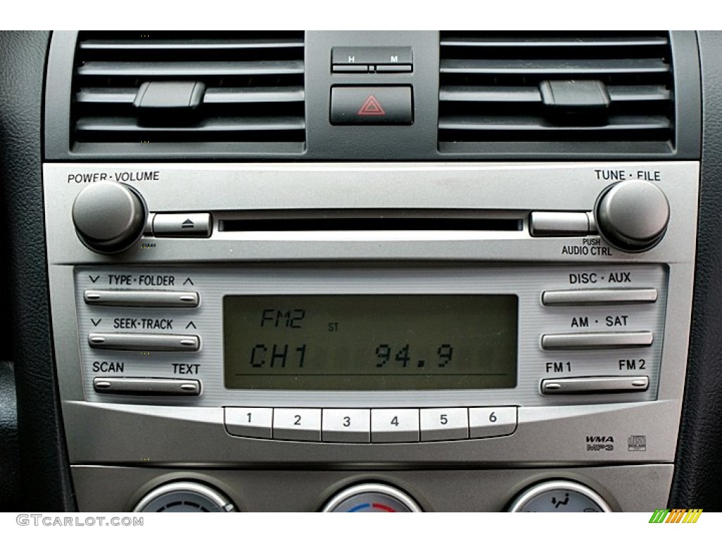 2011 Toyota Camry SE Audio System Photo #66129722