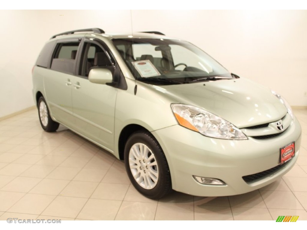 2008 Sienna Limited - Silver Pine Mica / Stone photo #1
