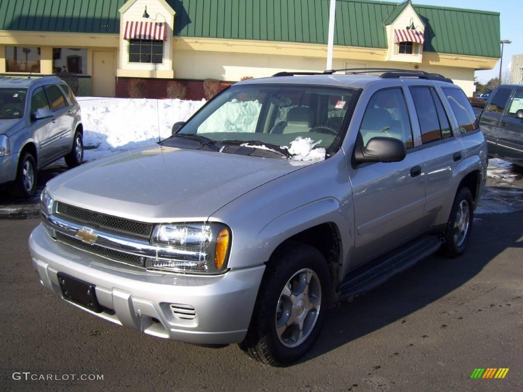 2007 TrailBlazer LS 4x4 - Silverstone Metallic / Light Gray photo #1