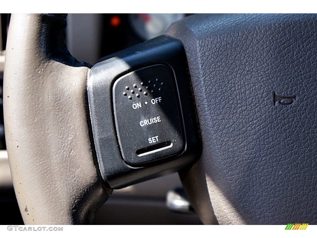 2005 Ram 1500 SLT Quad Cab - Black / Taupe photo #29