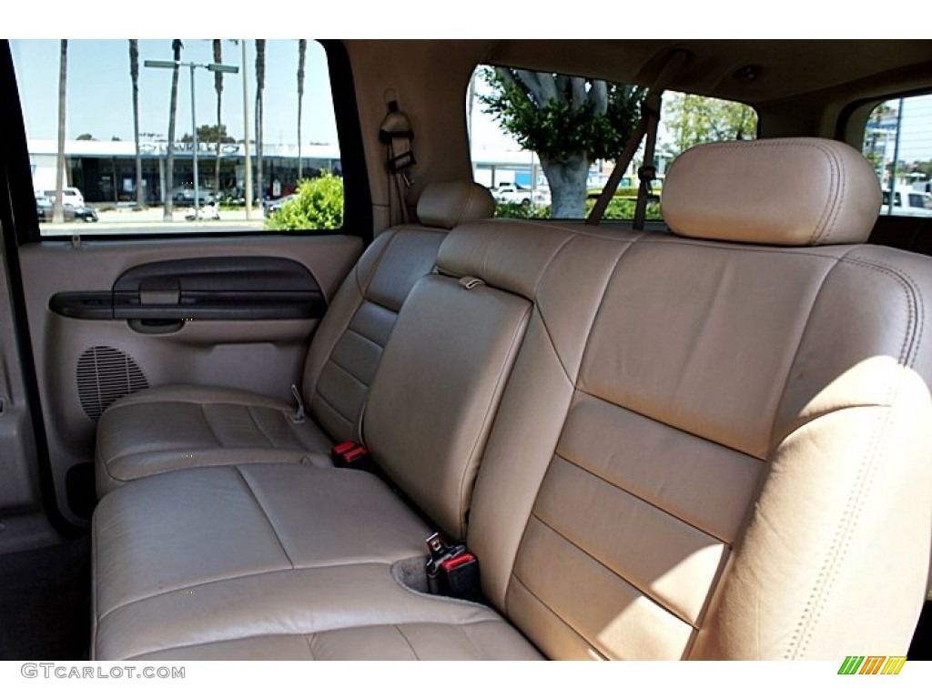 Medium Parchment Interior 2004 Ford Excursion XLT Photo #66140294