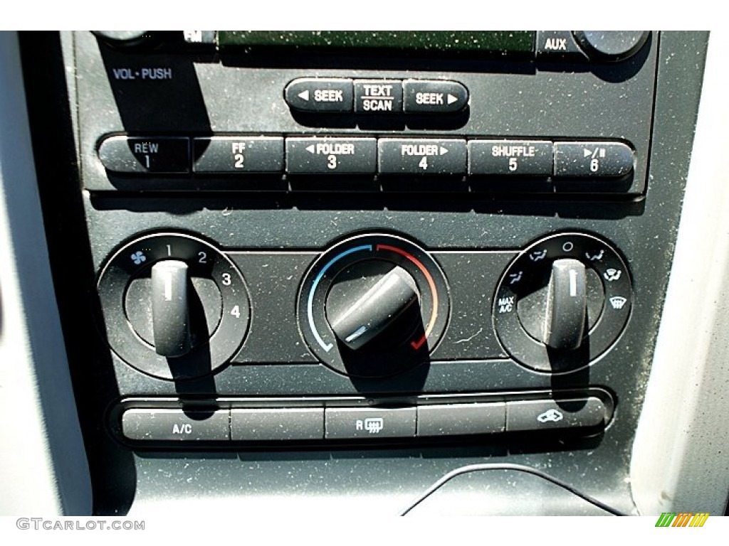 2007 Mustang GT Deluxe Coupe - Satin Silver Metallic / Light Graphite photo #24