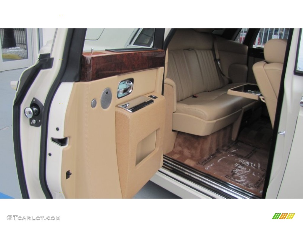 Oatmeal Interior 2006 Rolls-Royce Phantom Standard Phantom Model Photo #66141161