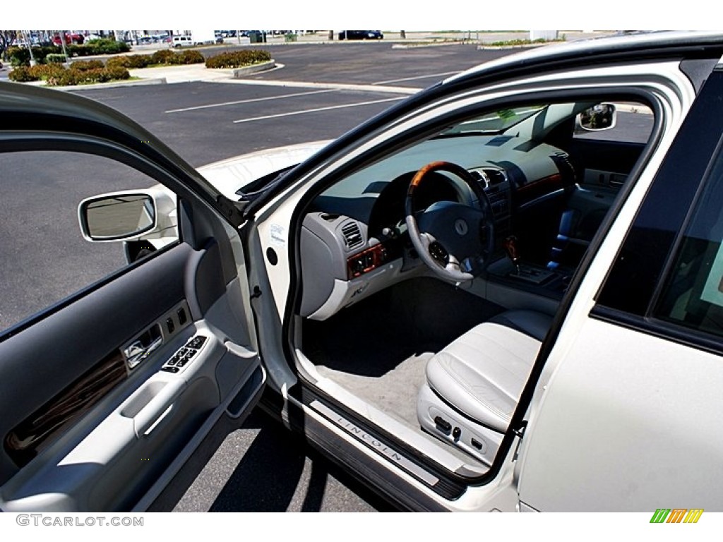 2004 LS V8 - Cashmere Tri-Coat / Dark Stone/Medium Light Stone photo #41
