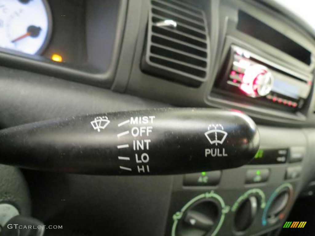 2004 Toyota Corolla S Controls Photo #66142844