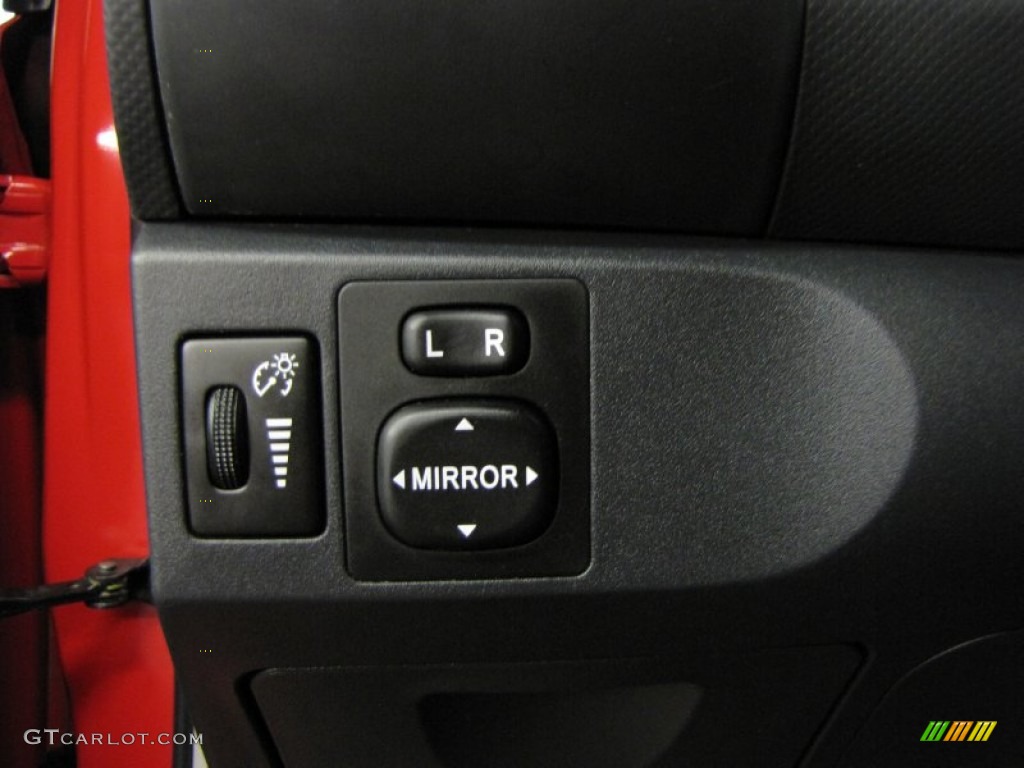 2008 Toyota Yaris 3 Door Liftback Controls Photo #66144254