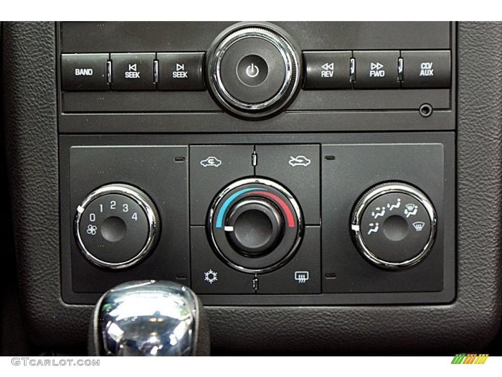 2010 Pontiac G6 Sedan Controls Photo #66144404