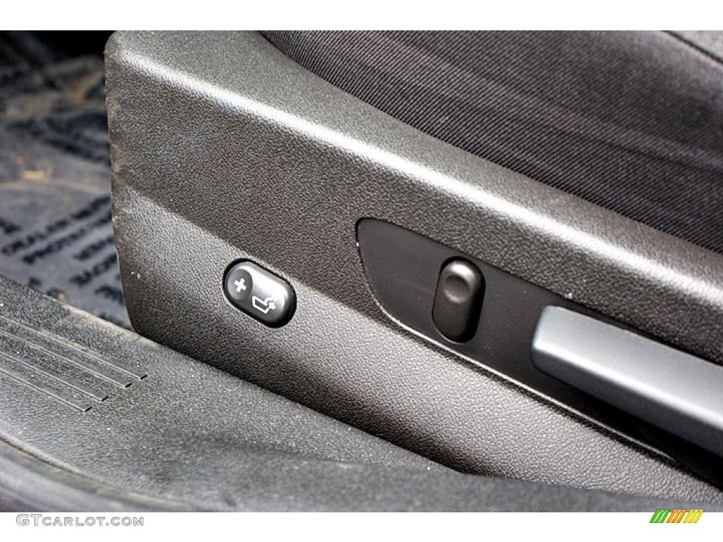 2010 G6 Sedan - Carbon Black Metallic / Ebony photo #34
