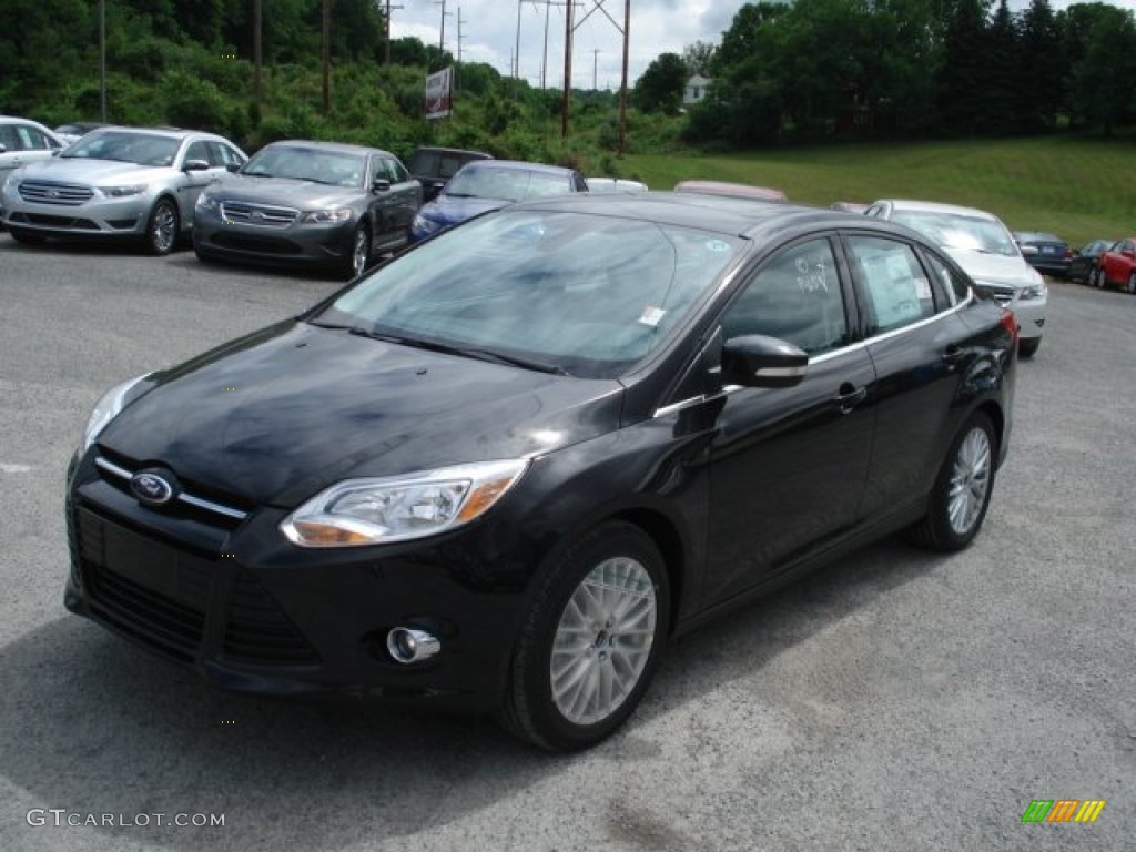 2012 Focus SEL Sedan - Tuxedo Black Metallic / Charcoal Black Leather photo #4