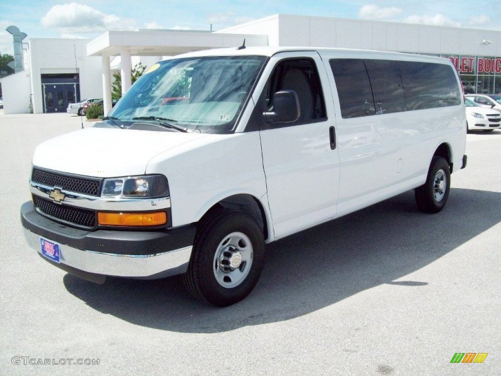 2011 Express 2500 Work Van - Summit White / Medium Pewter photo #11
