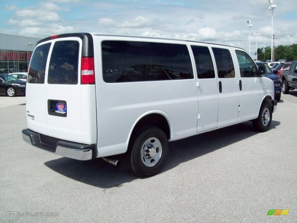 2011 Express 2500 Work Van - Summit White / Medium Pewter photo #12