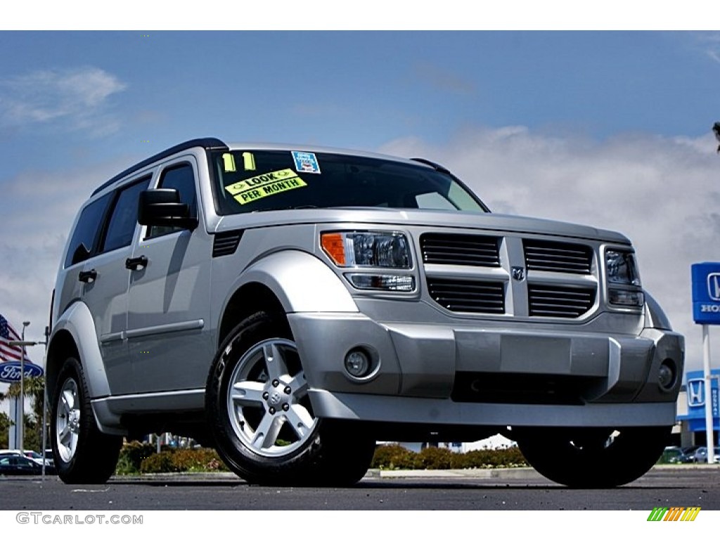 2011 Nitro SXT - Bright Silver Metallic / Dark Slate Gray photo #1