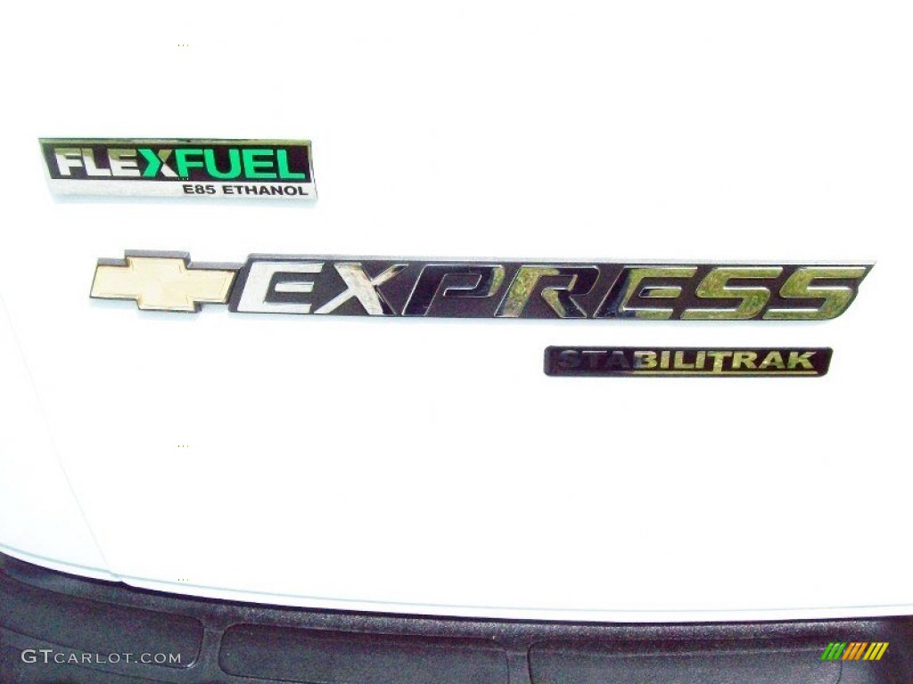2011 Express 2500 Work Van - Summit White / Medium Pewter photo #22