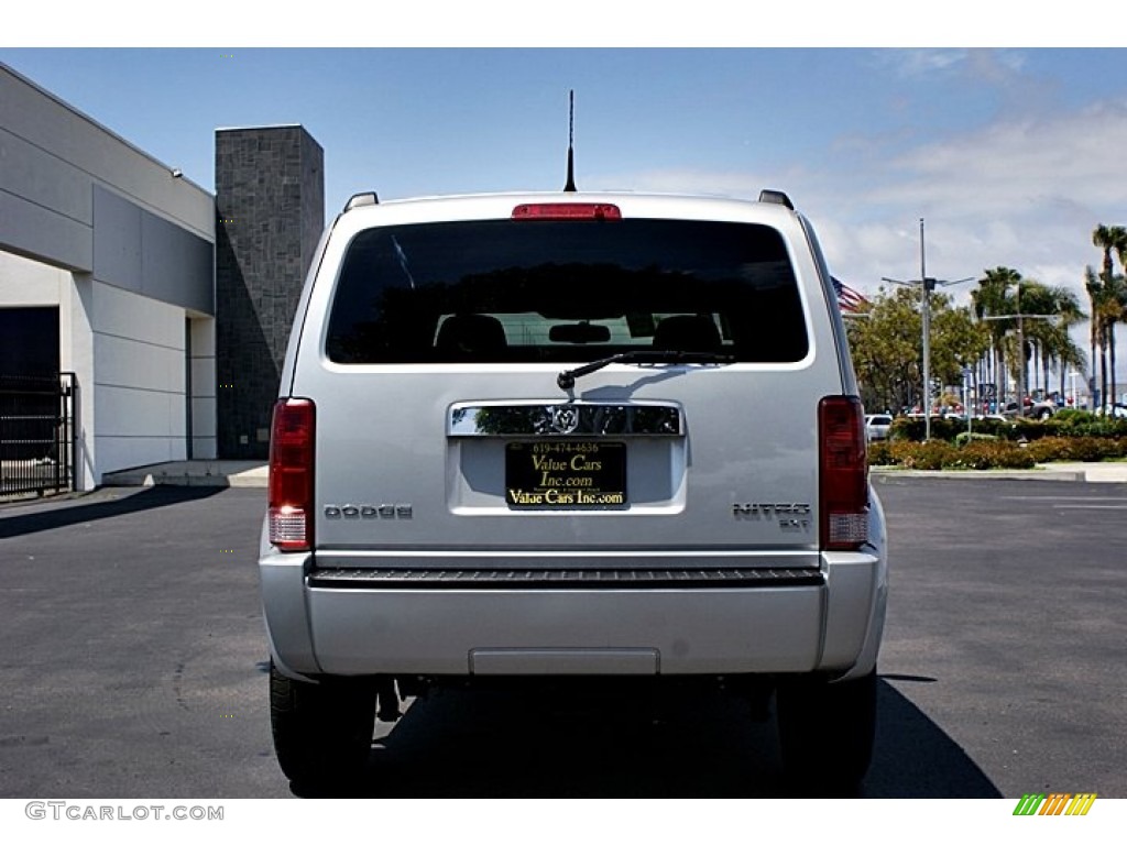 2011 Nitro SXT - Bright Silver Metallic / Dark Slate Gray photo #7