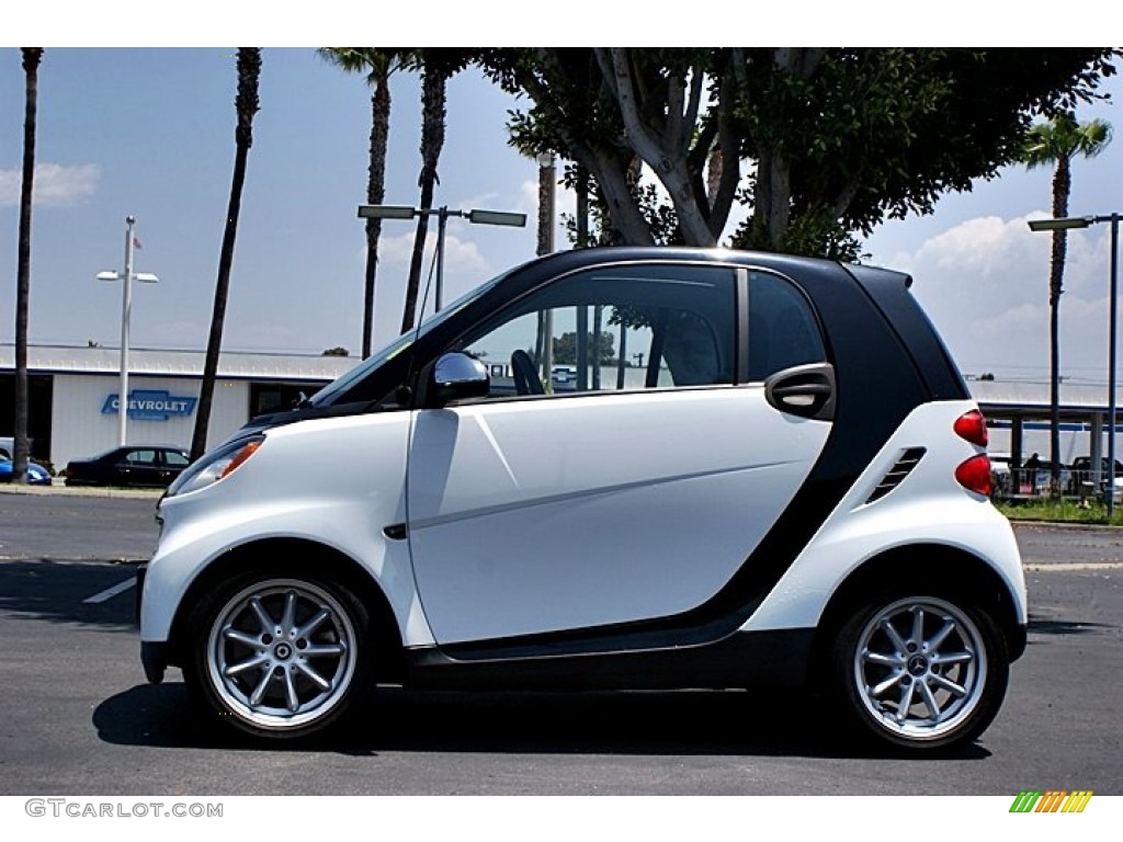 Crystal White 2009 Smart fortwo passion coupe Exterior Photo #66146600