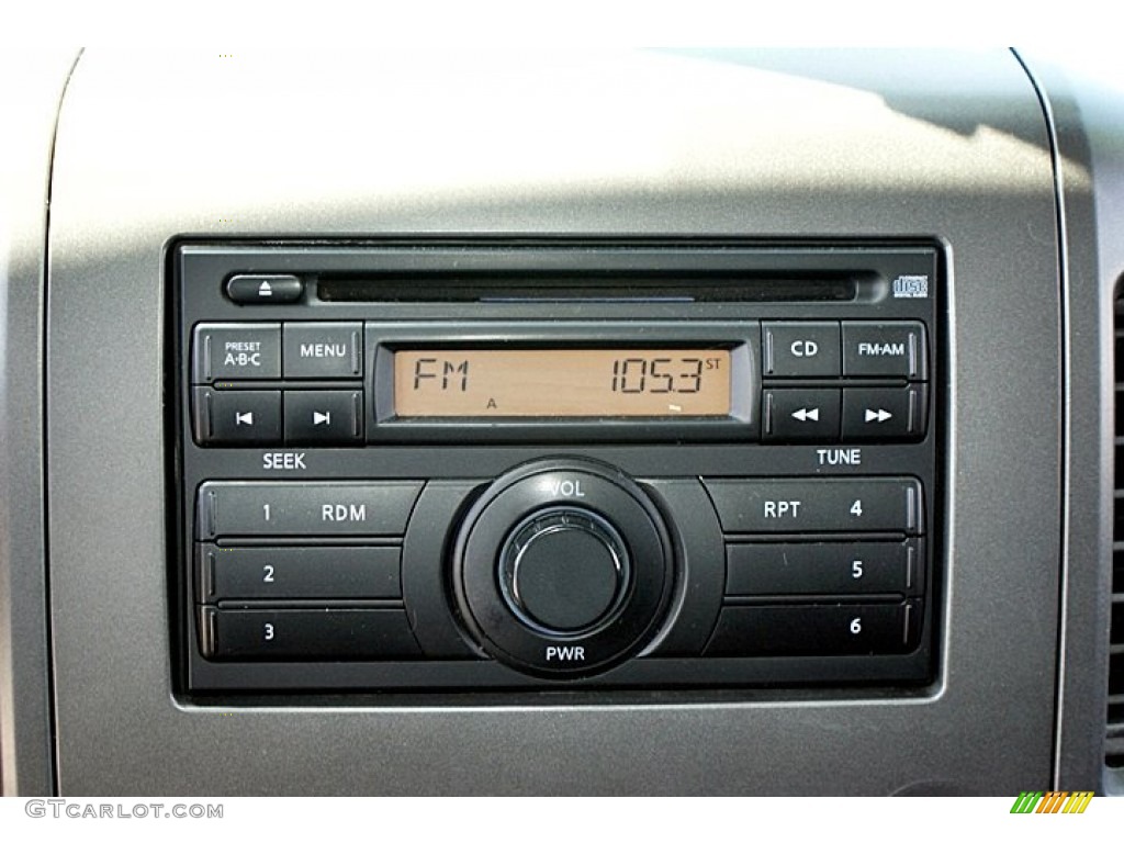 2010 Nissan Titan XE King Cab Audio System Photos