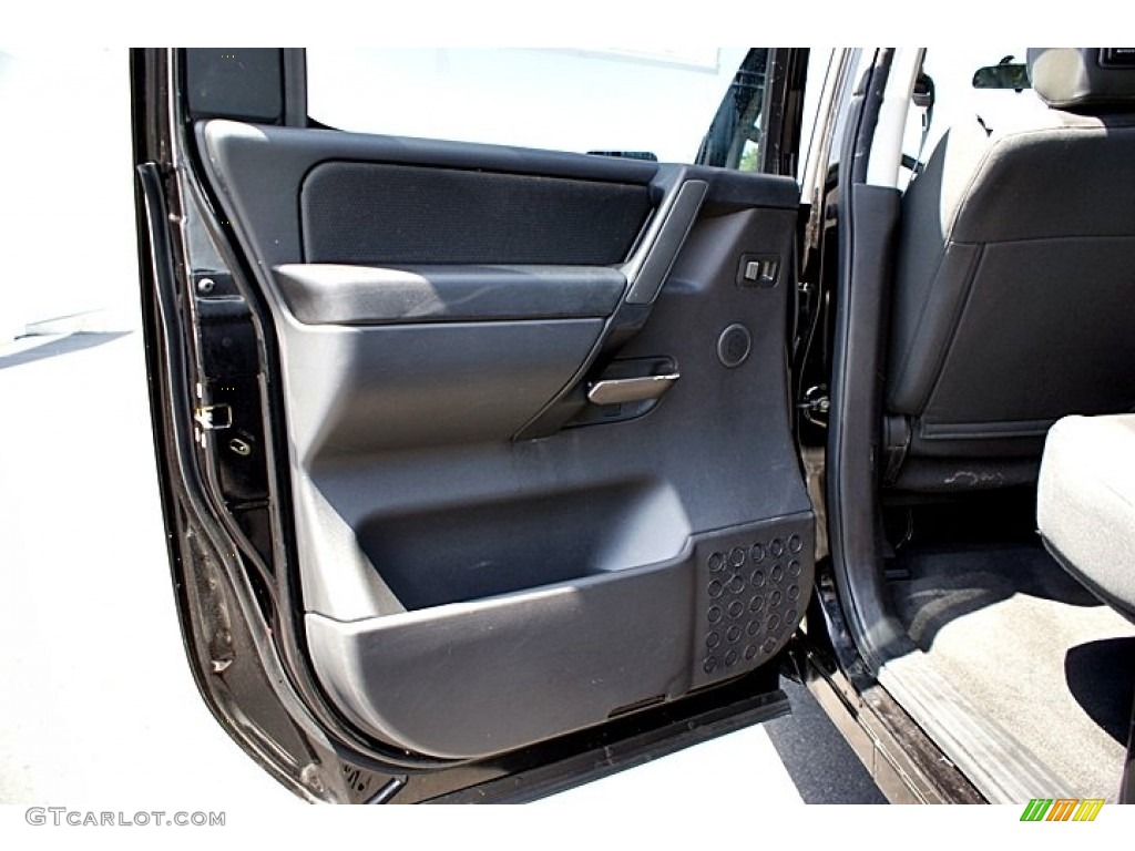 2010 Nissan Titan XE King Cab Door Panel Photos