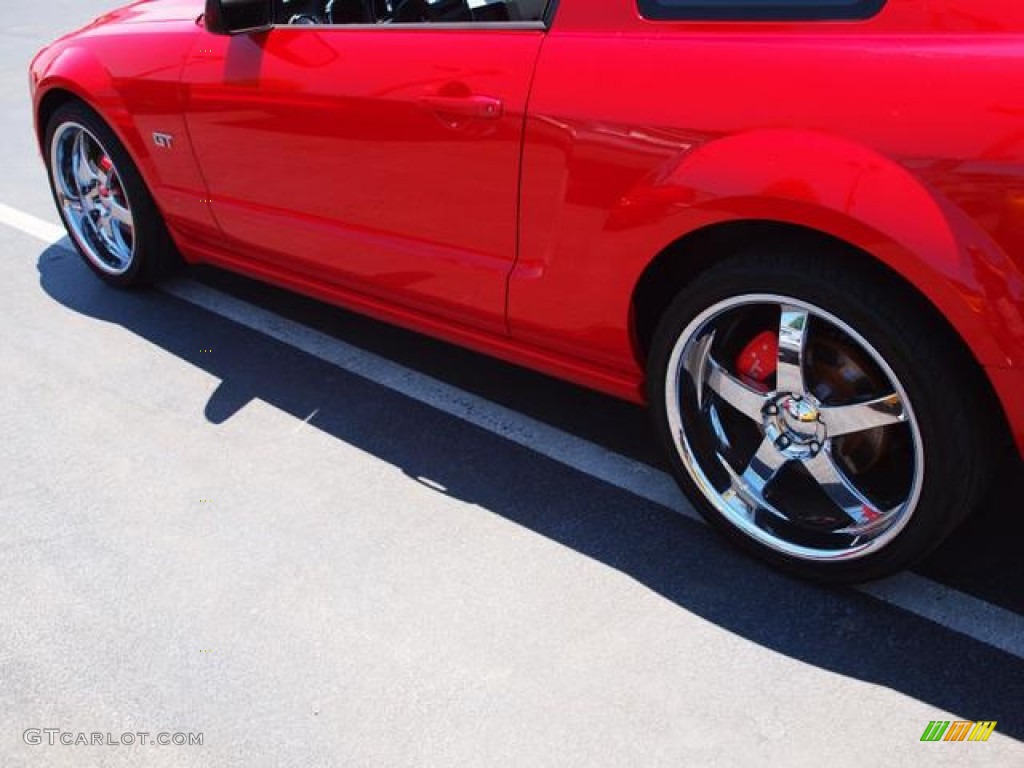 2005 Mustang GT Premium Coupe - Torch Red / Dark Charcoal photo #5