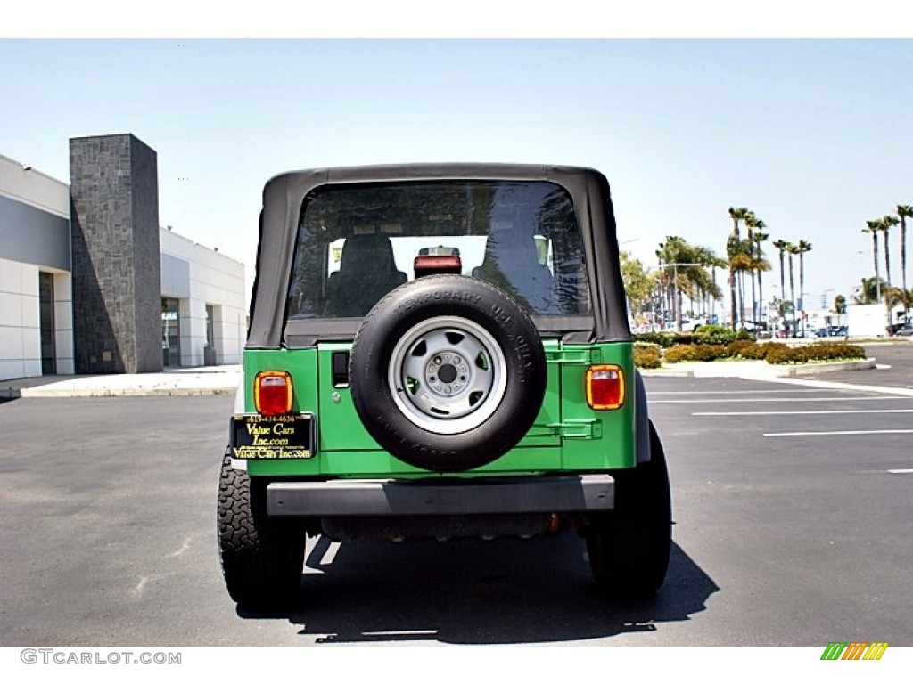 2004 Wrangler SE 4x4 - Electric Lime Green Pearl / Dark Slate Gray photo #7