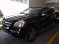 Black - GL 450 4Matic Photo No. 1