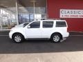 2008 Avalanche White Nissan Pathfinder SE  photo #2