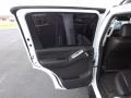 2008 Avalanche White Nissan Pathfinder SE  photo #18