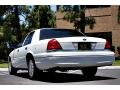 2004 Vibrant White Ford Crown Victoria LX  photo #7