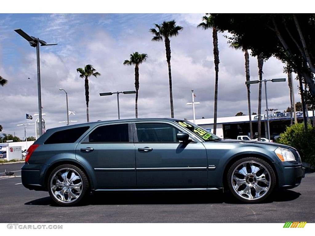 Magnesium Pearl 2005 Dodge Magnum R/T Exterior Photo #66151061