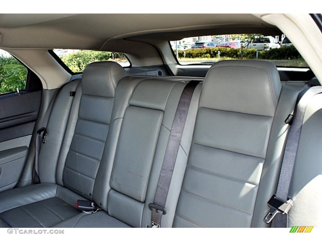 2005 Dodge Magnum R/T Rear Seat Photo #66151280