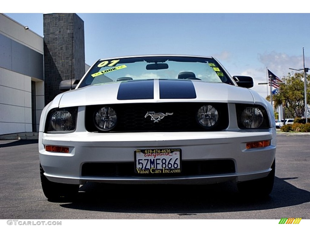 2007 Mustang GT Premium Convertible - Satin Silver Metallic / Dark Charcoal photo #3