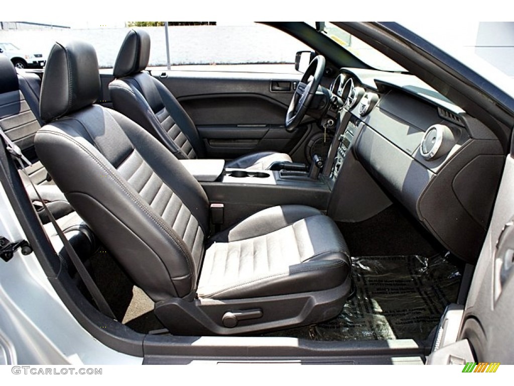 Dark Charcoal Interior 2007 Ford Mustang GT Premium Convertible Photo #66151634