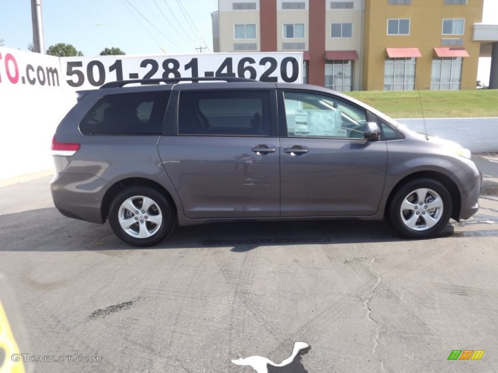 2012 Sienna LE - Predawn Gray Mica / Light Gray photo #8