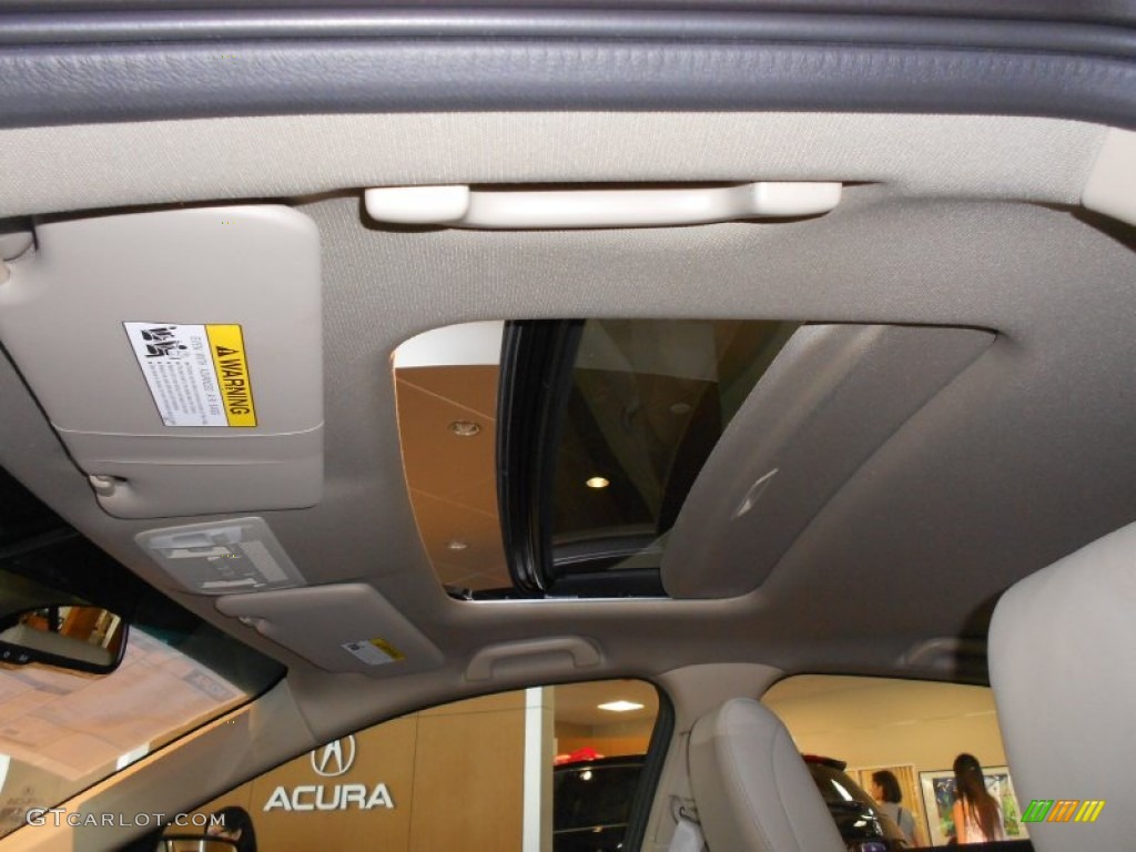 2013 Acura ILX 2.0L Technology Sunroof Photo #66155309