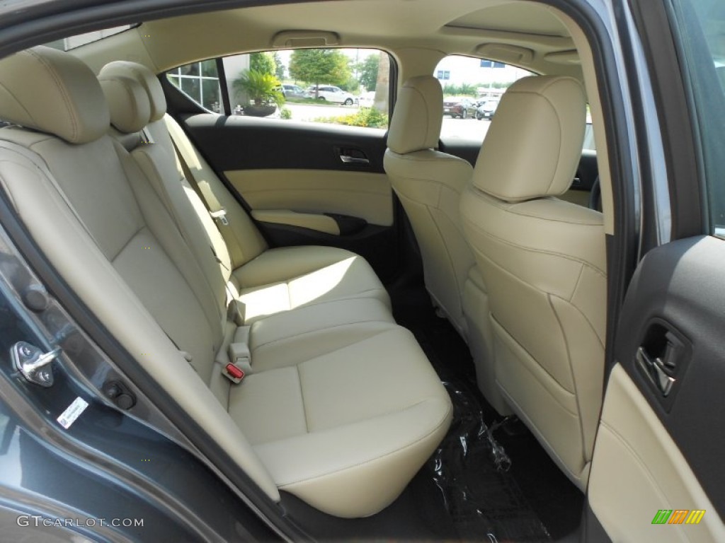 2013 Acura ILX 2.0L Premium Rear Seat Photo #66155453