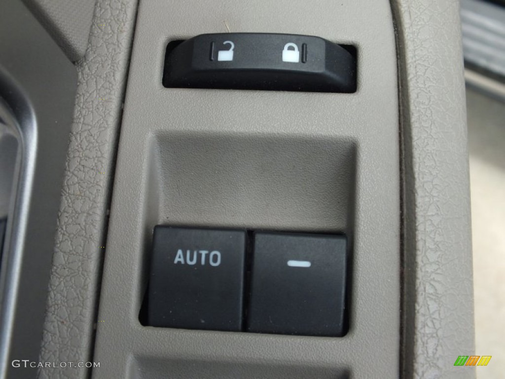 2010 F150 XLT SuperCrew - Ingot Silver Metallic / Medium Stone photo #17