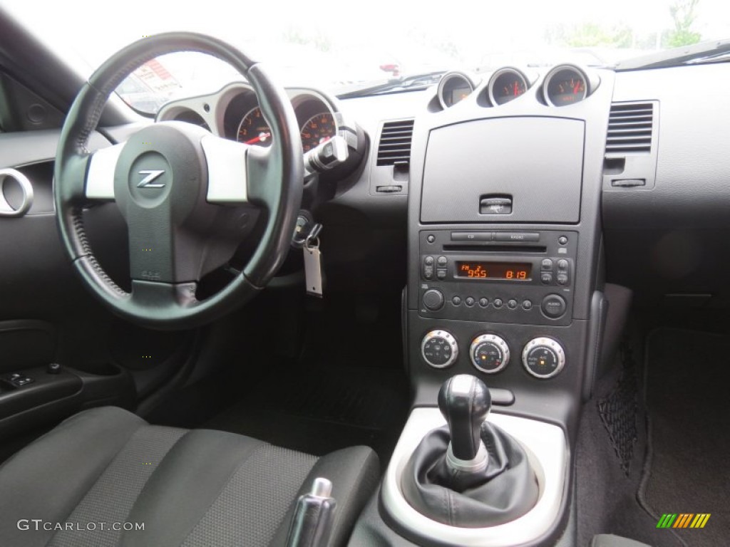 2008 Nissan 350Z Coupe Dashboard Photos