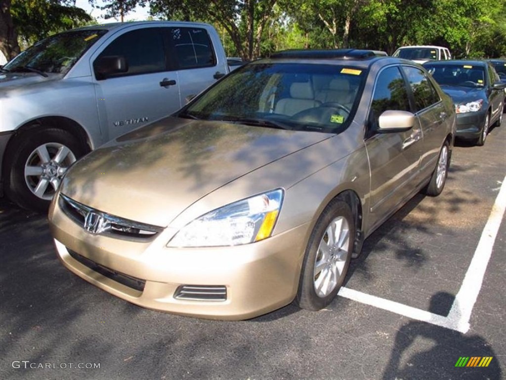2007 Accord EX-L V6 Sedan - Desert Mist Metallic / Ivory photo #4
