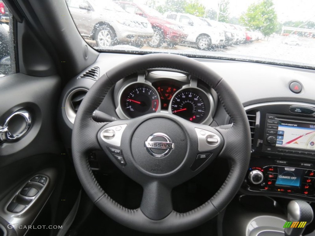2012 Nissan Juke SV Black/Silver Trim Steering Wheel Photo #66158750