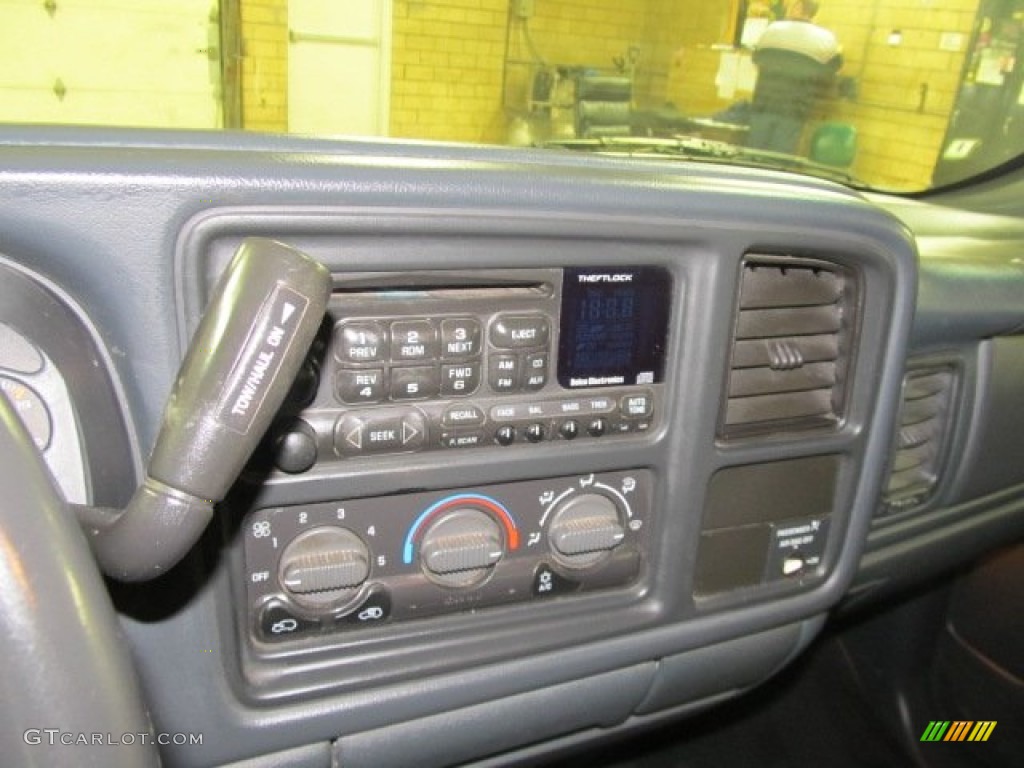 2002 Chevrolet Silverado 1500 LS Regular Cab Controls Photos