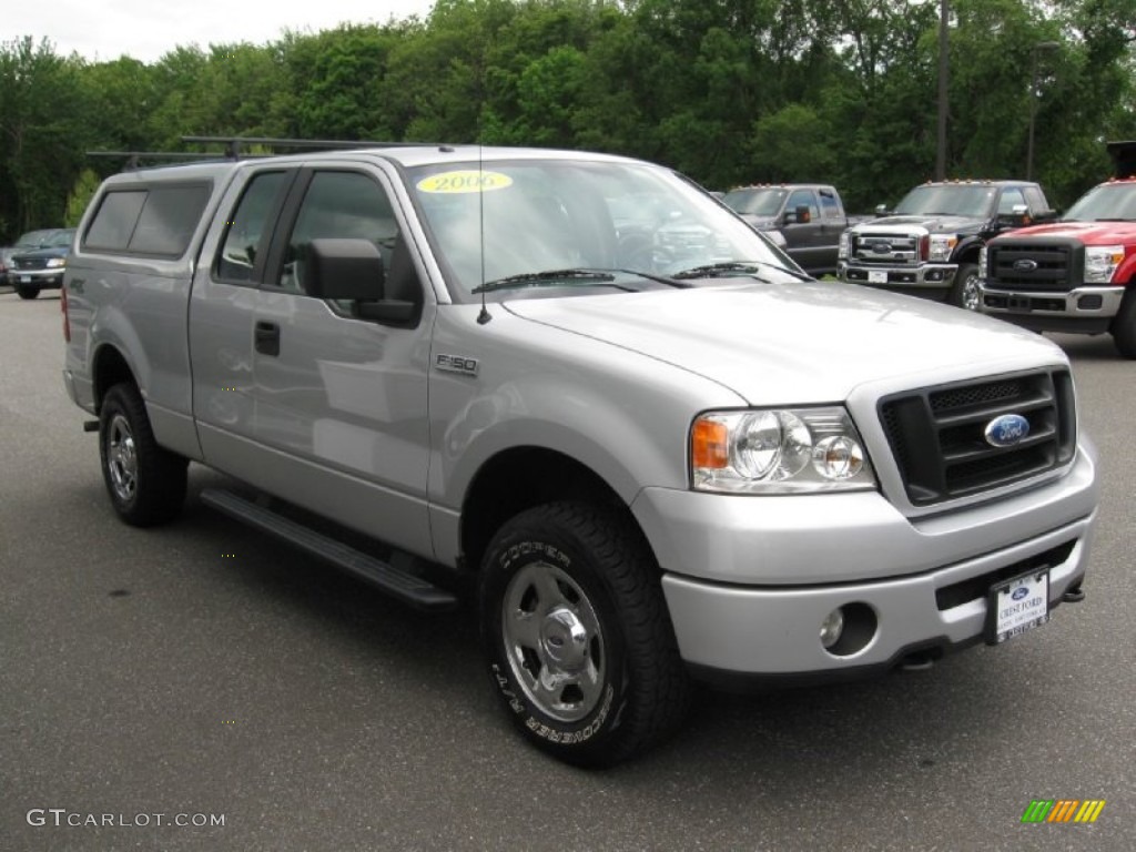 2006 F150 STX SuperCab 4x4 - Silver Metallic / Medium/Dark Flint photo #4