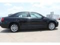 Black - Jetta SE Sedan Photo No. 10