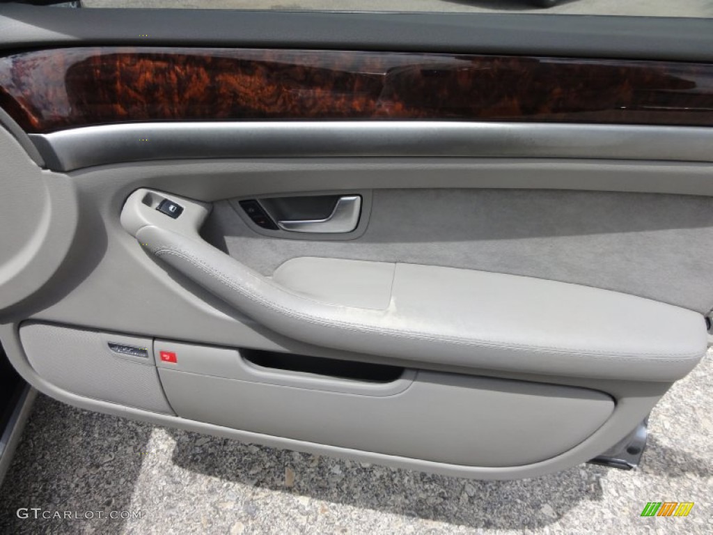 2006 Audi A8 L 4.2 quattro Platinum Door Panel Photo #66162962