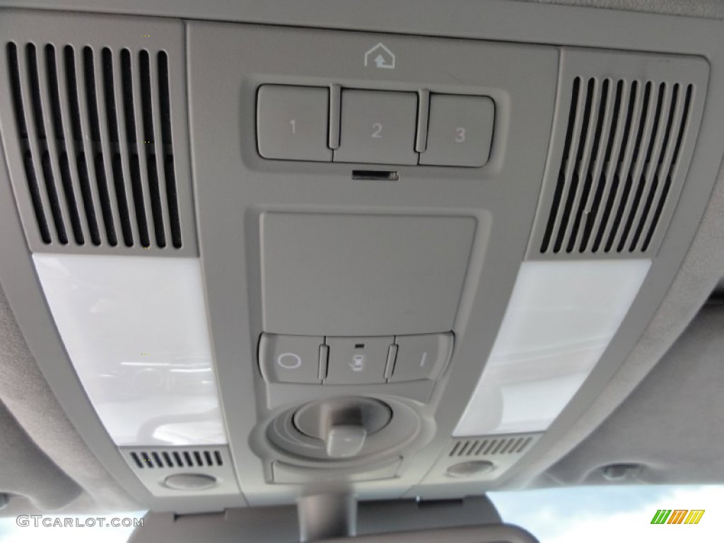 2006 Audi A8 L 4.2 quattro Controls Photo #66163136