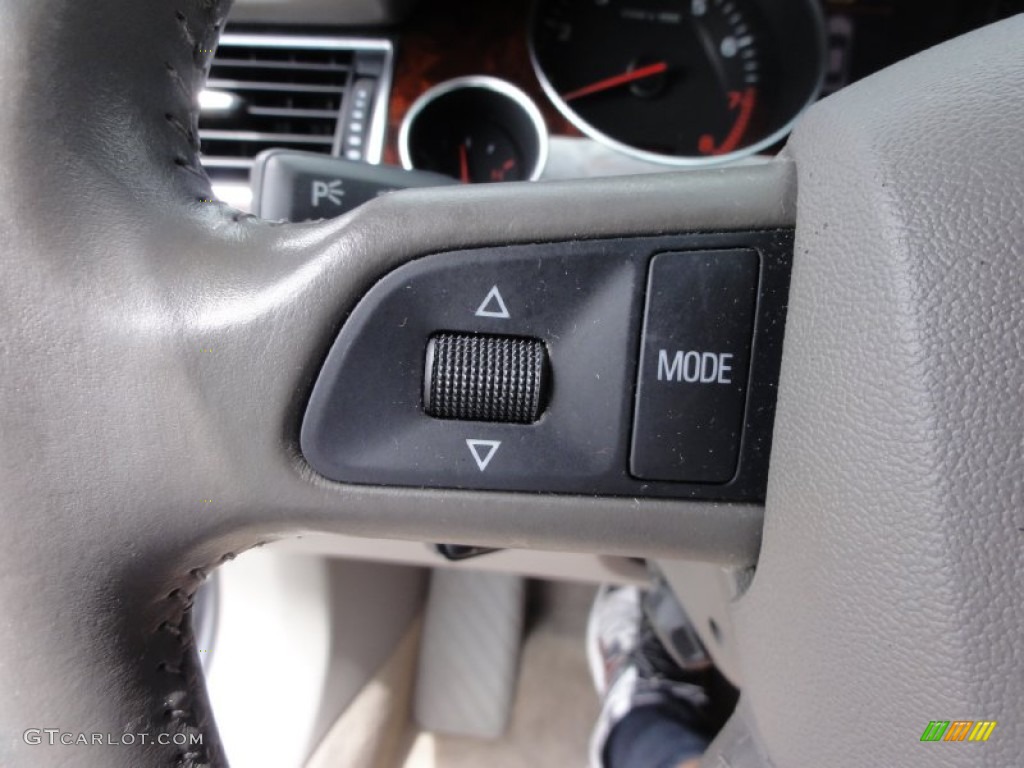 2006 Audi A8 L 4.2 quattro Controls Photo #66163178