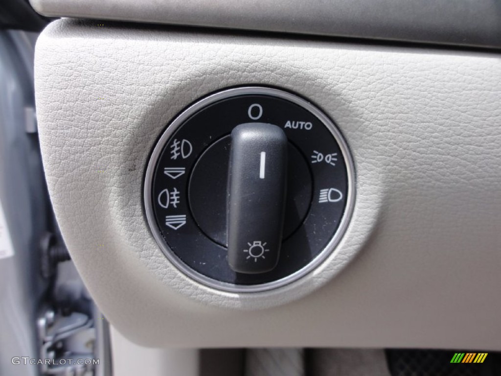 2006 Audi A8 L 4.2 quattro Controls Photo #66163187