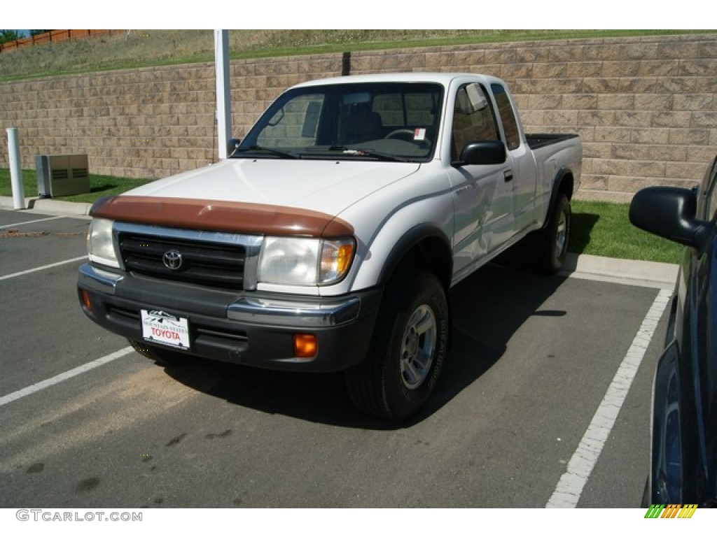 1999 Tacoma TRD Extended Cab 4x4 - Natural White / Gray photo #4